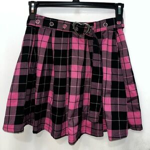 Hot Topic Pink & Black Plaid Skirt With Grommet Belt